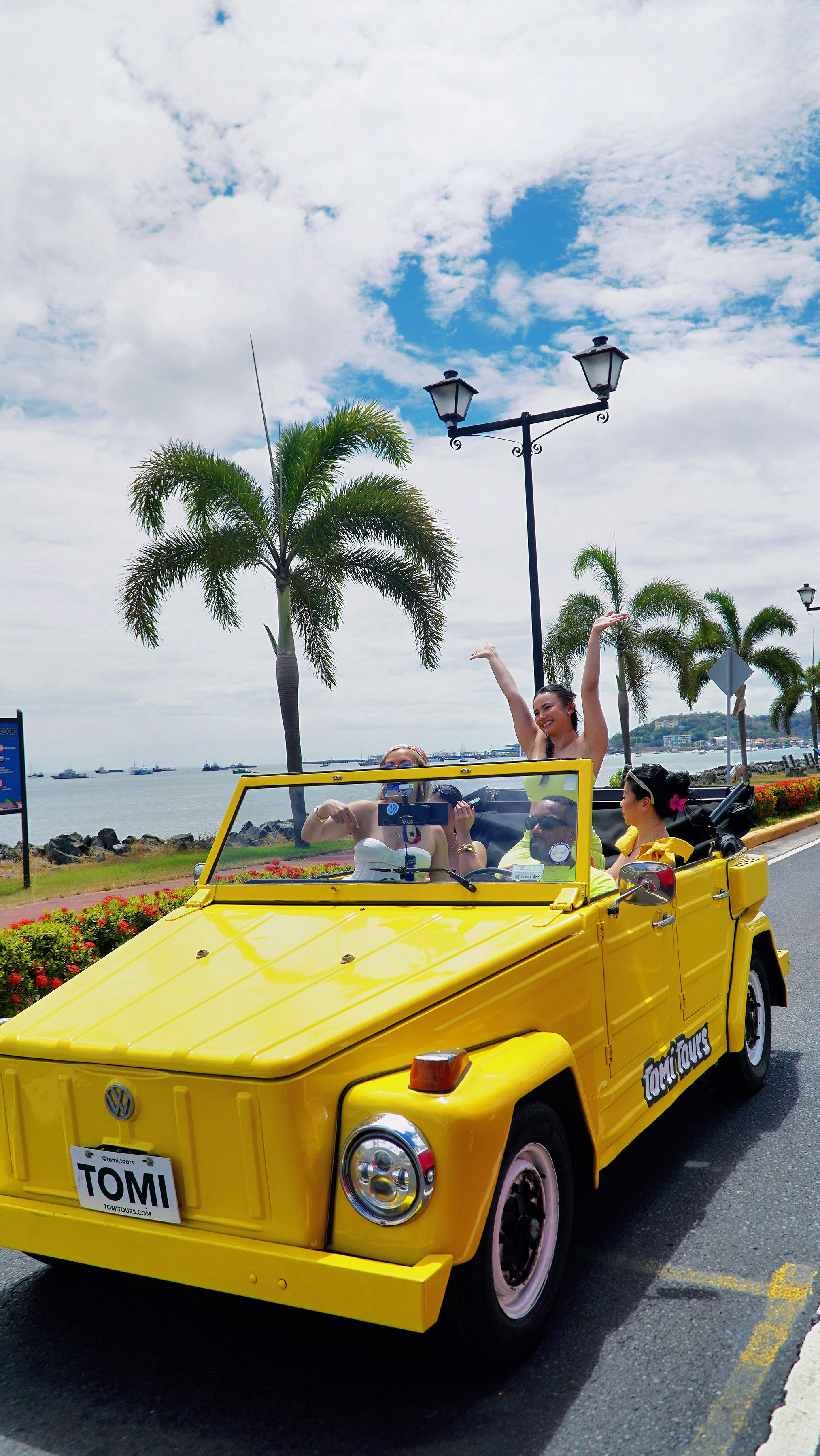 VW Safari tour in Panama City with Tomi Tours